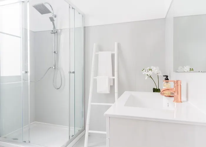 Гостьовий будинок Lofts - *