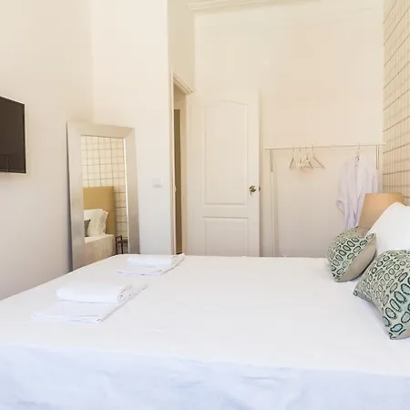 Πανσιόν Lofts - *